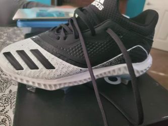 Womens Adidas Medal Cleats Size 6