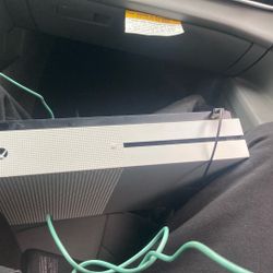 Xbox One S
