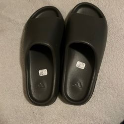 Onyx Adidas Yeezy Slides