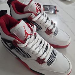 Air Jordan 4 Retro White Red Sneakers size 9.5