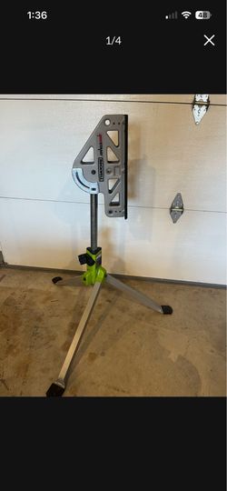 Rockwell jaw stand