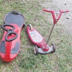 2 Kids Scooters