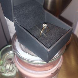 14 YG Round Cut Soul Diamond Ring 