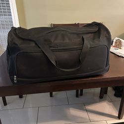 Duffle Bag With Wheels