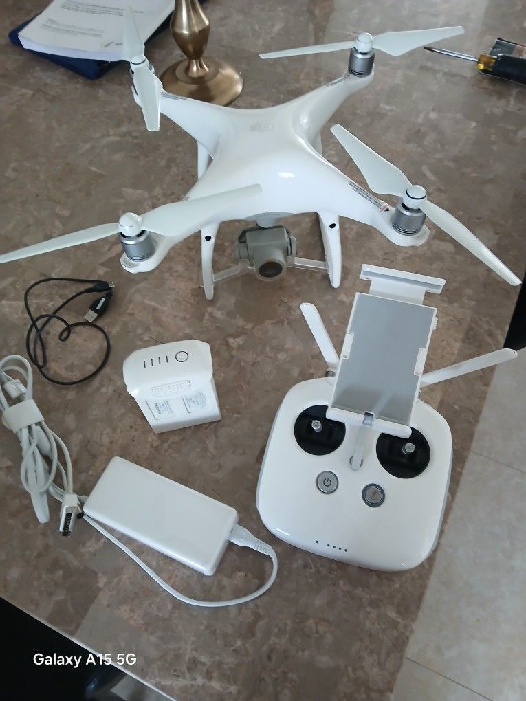 Drone DJI Phantom 4