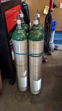 0 2 Tanks Full  $30 Each  . I Have 4 Total