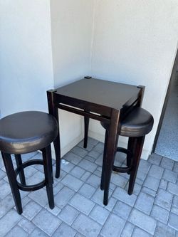 Pub table with 2 chairs