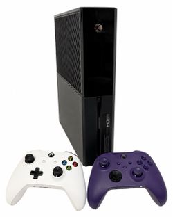Xbox One Bundle w/ 2 Controllers – Tested & Working