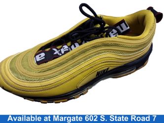 Nike Av8368-700 Yellow