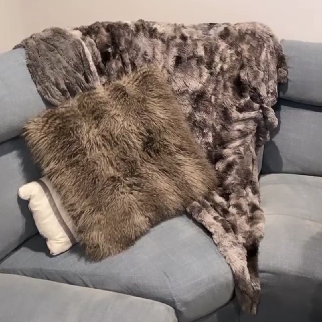 Cozy throw blanket