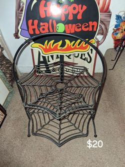 Spider web cupcake stand