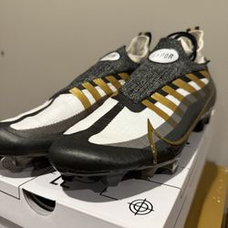 NIKE VAPOR CLEATS