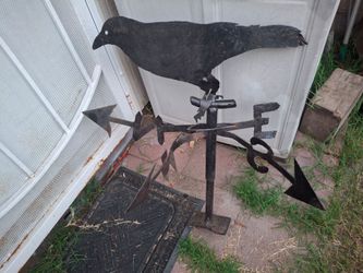 Used rod iron raven yard decor