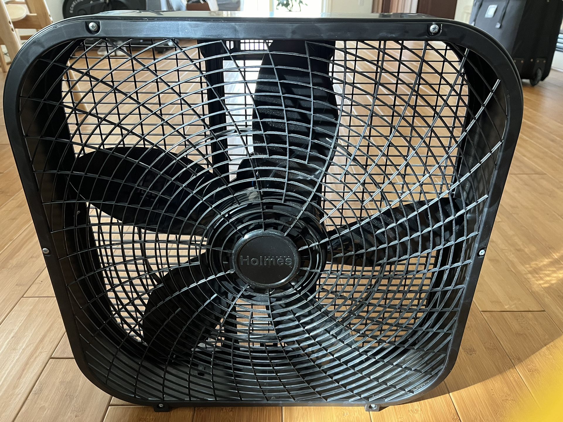 20inch Box Fan for Sale in Mountain View, CA OfferUp