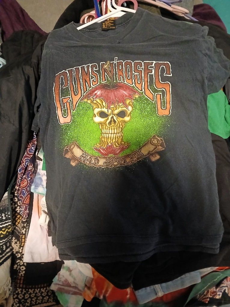 Vintage guns and roses bad apple t shirt