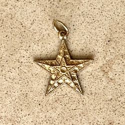 ⭐️ Pretty star charm pendants - 3 different styles  - see all photos