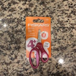 Fiskars 5 in. Kids scissors - Pink