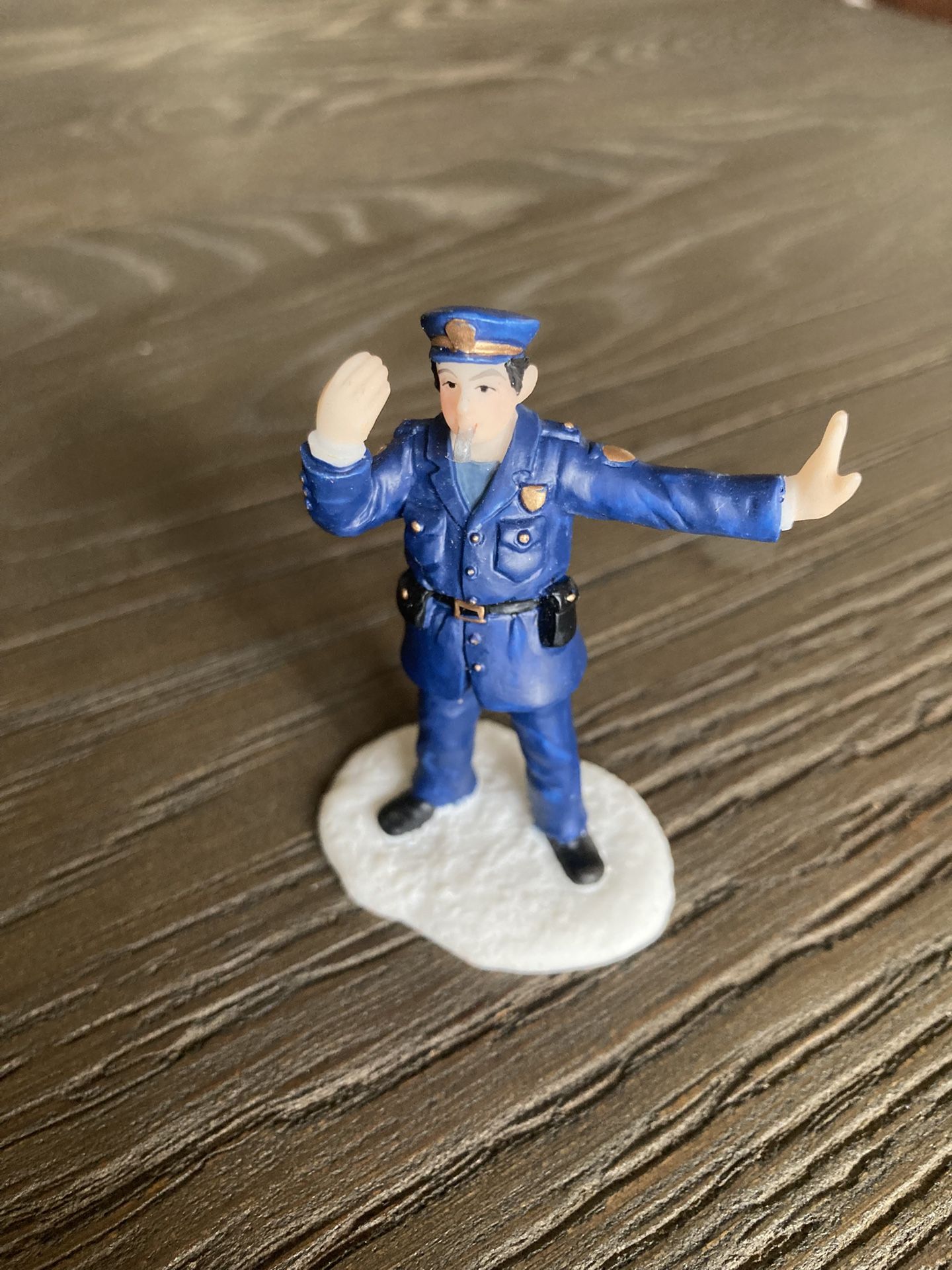 O’Well Village Police Officer Figurine – Christmas Village Accessory