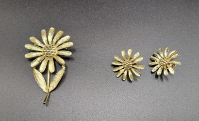 Vintage Brushed Gold-tone Daisy Flower Brooch And Earrings Set