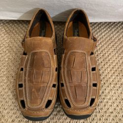 Timberland Men’s Comfort Sandals. Size 8.5 with adjustable velcro straps