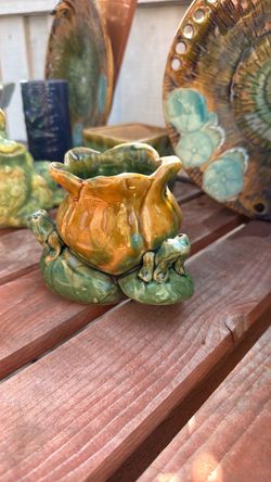 Garden decor , pots 9items 70$