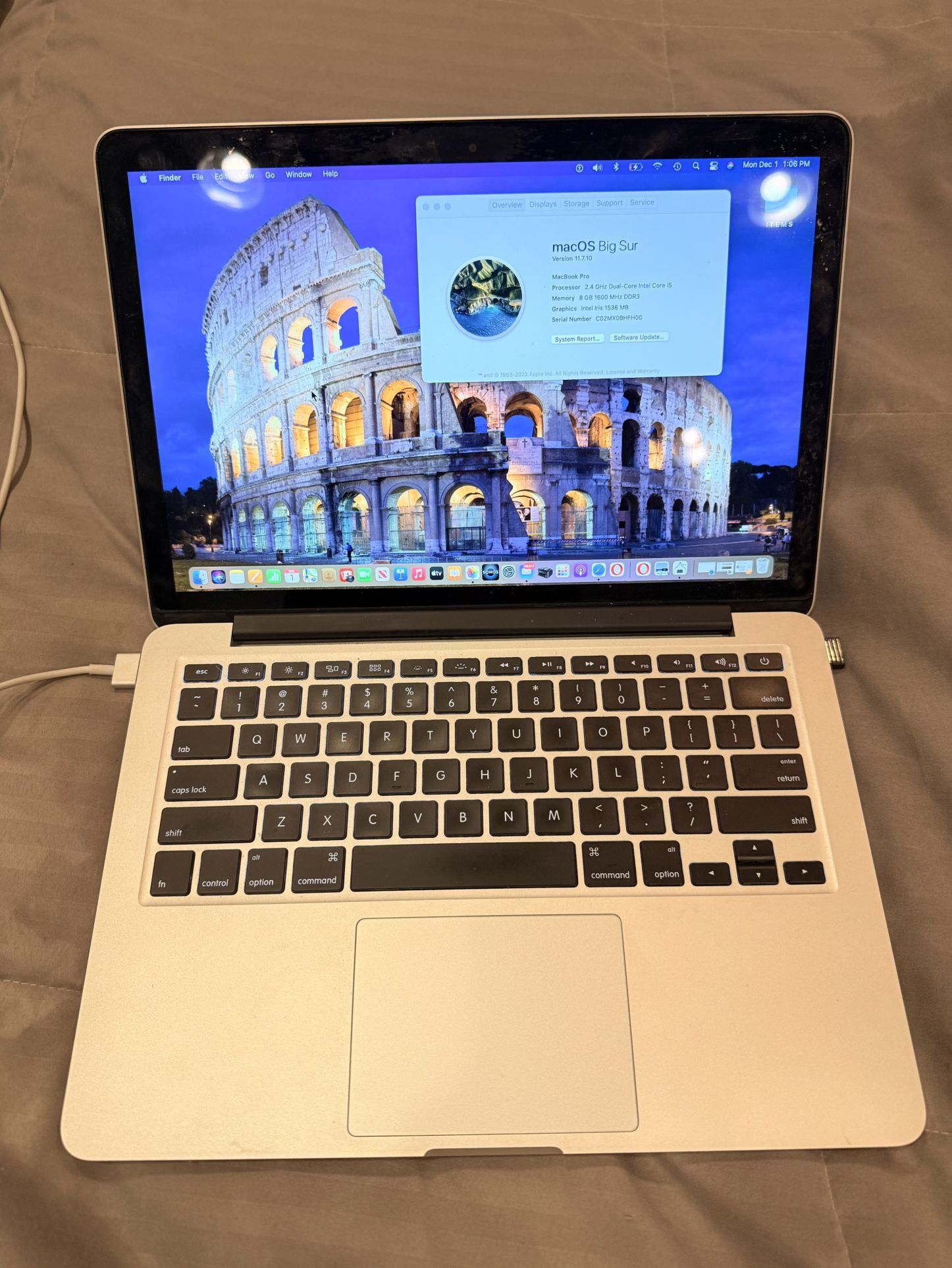 MacBook FOR SALE !!