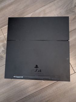 PS4 Original - works - console only, never updated