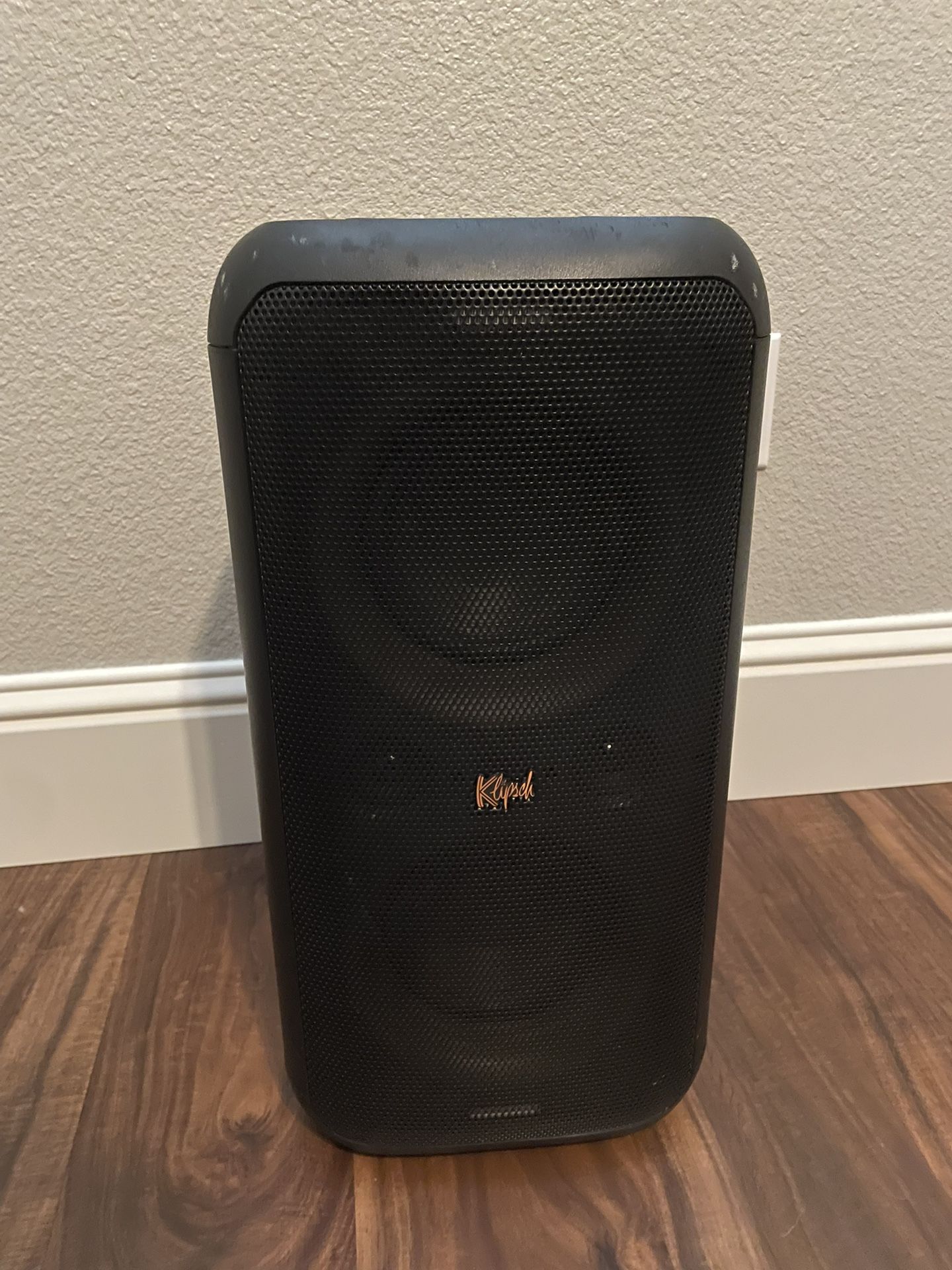 Klipsh speaker