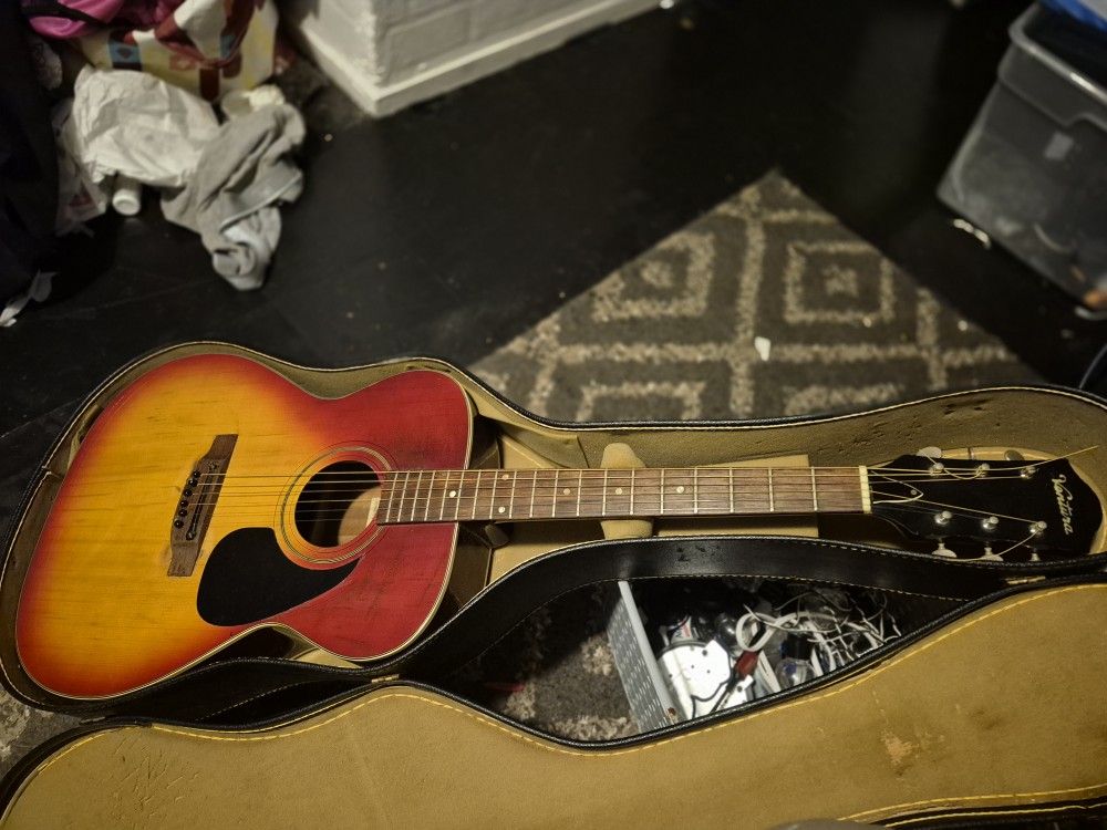 Sunburst Ventura Acoustic Guitar With Hard Case