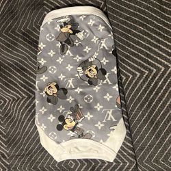 Doggie Sweater Shirt New Size Med To Large