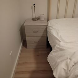 Queen Bed Set – Mattress + Box Spring + Frame + 2 Nightstands