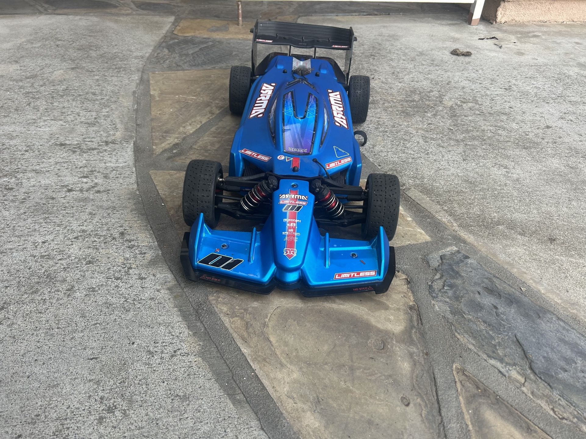 ARRMA LIMITLESS V2 BUILT WITH BATTERIES/ CHARGER