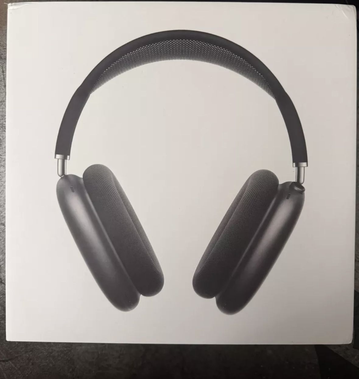 Apple AirPods Max Wireless Over-Ear Headset - Space Gray