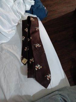 Men's necktie