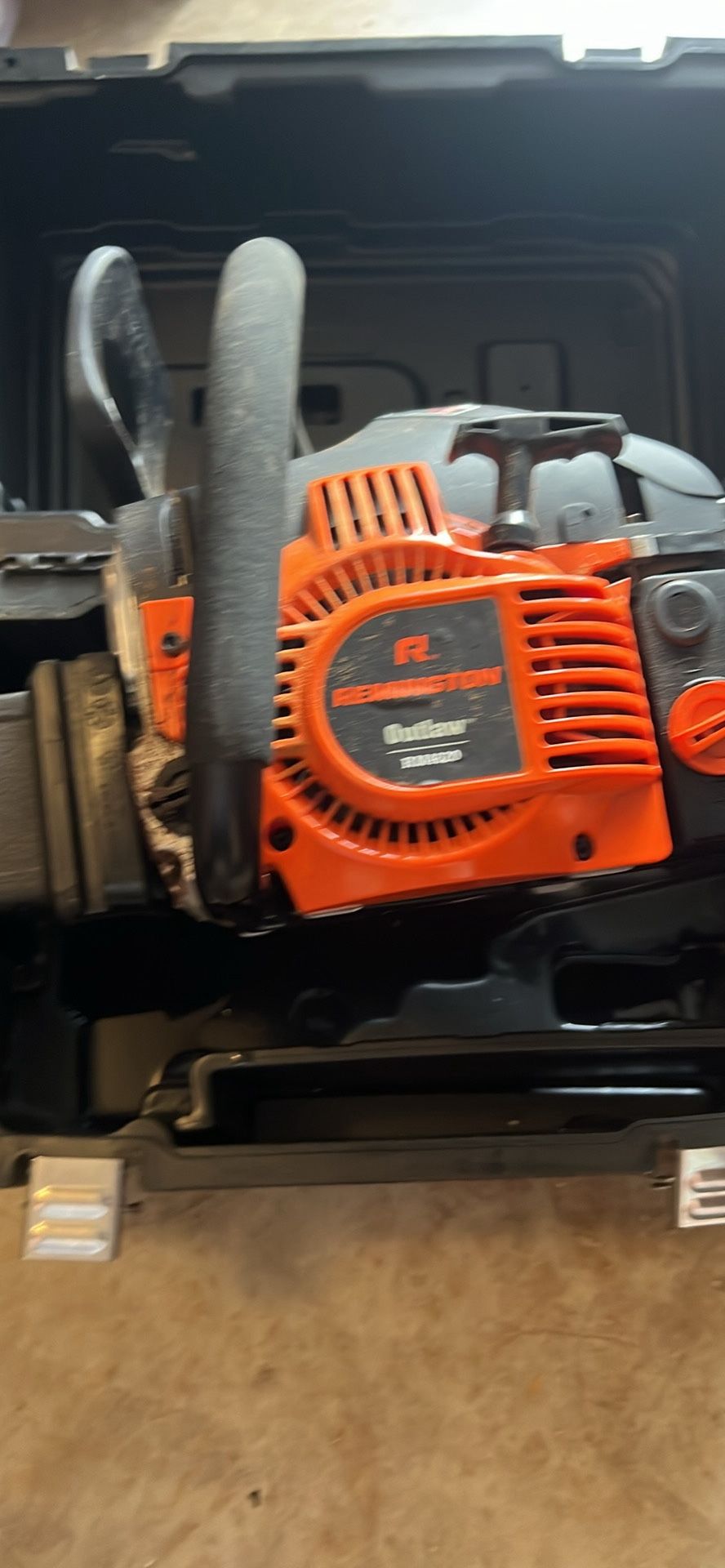 Remington 20’ 2 Cycle Chain Saw