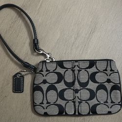 Black Coach Wristlet Nice