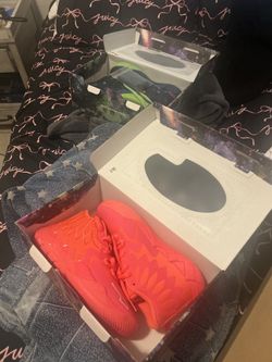 Pink alert Melos