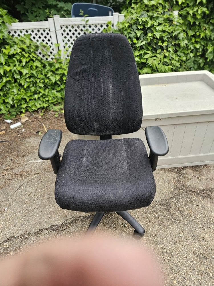 Price Is Firm.. Very Comfortable Office Chair