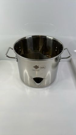 ARC Stock Pot With Steamer Rack
