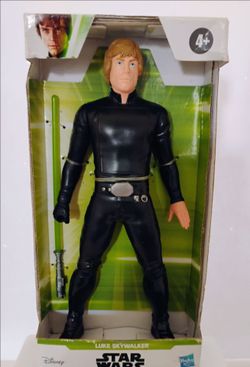 Hasbro Luke Skywalker Figure
