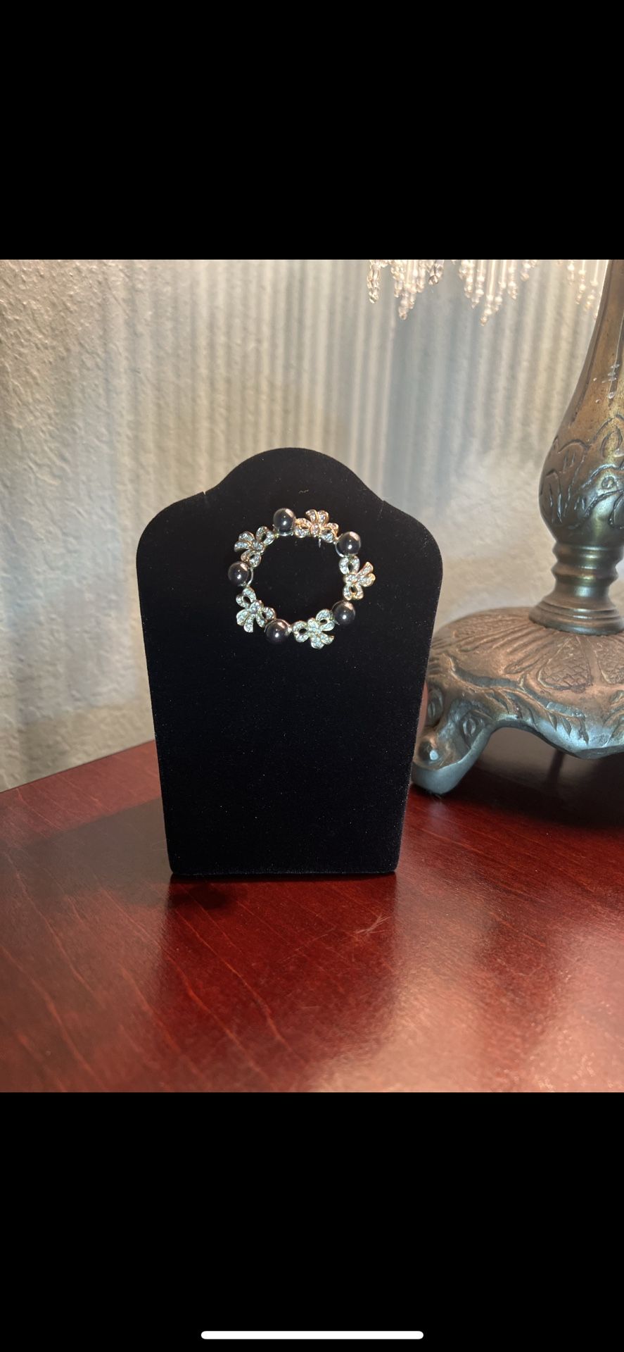 🎄Vintage Pearl & Rhinestone Wreath Brooch🎄