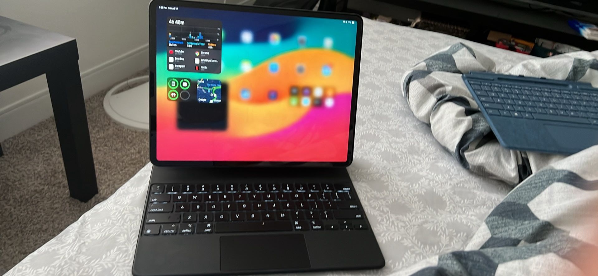 iPad Pro 12.9 (Gen 3) With Smart Keyboard 