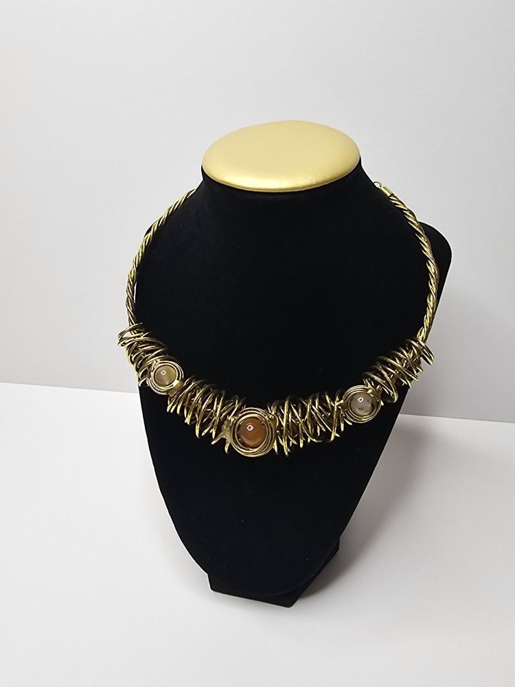 Unique Wired Intricate Necklace With Stones