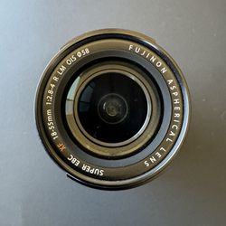 Fuji  XF18-55mm F2.8-4 Lens (Photo examples)