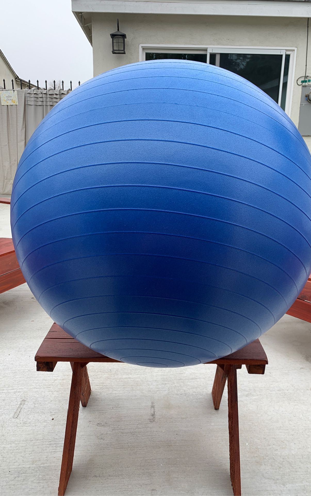 75cm Exercise Ball Chair for people 5’10” and above