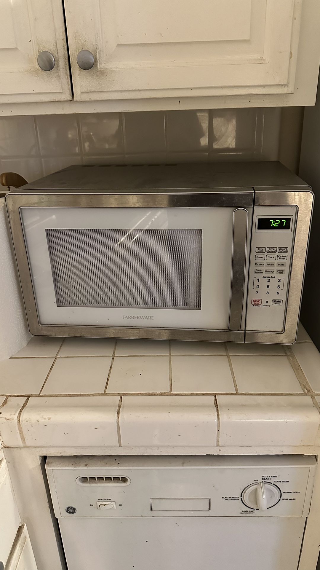 Faberware 1000W Microwave