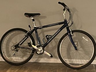 Specialized Expedition Hybrid Bike