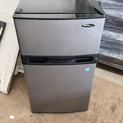 Mini Refrigerator 