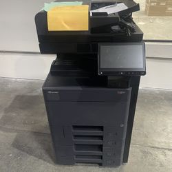 CopyStar Cs-4053ci Color Copier Only 9K Copies in it