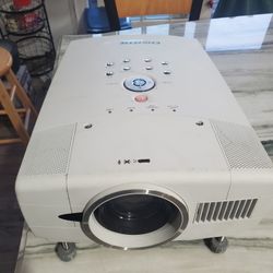 Christie Lx34 Projector 